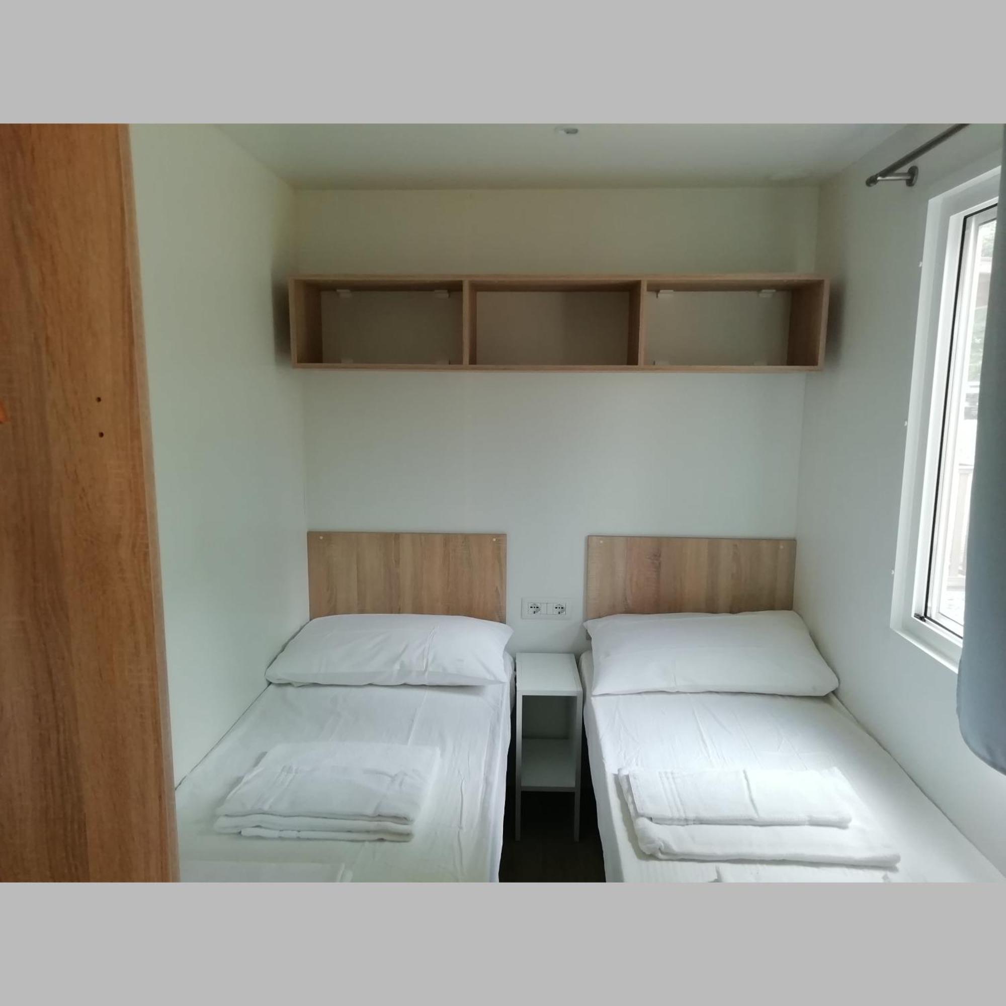 Hu Firenze Certosa Camping In Town อิมปรูเนตา ภายนอก รูปภาพ
