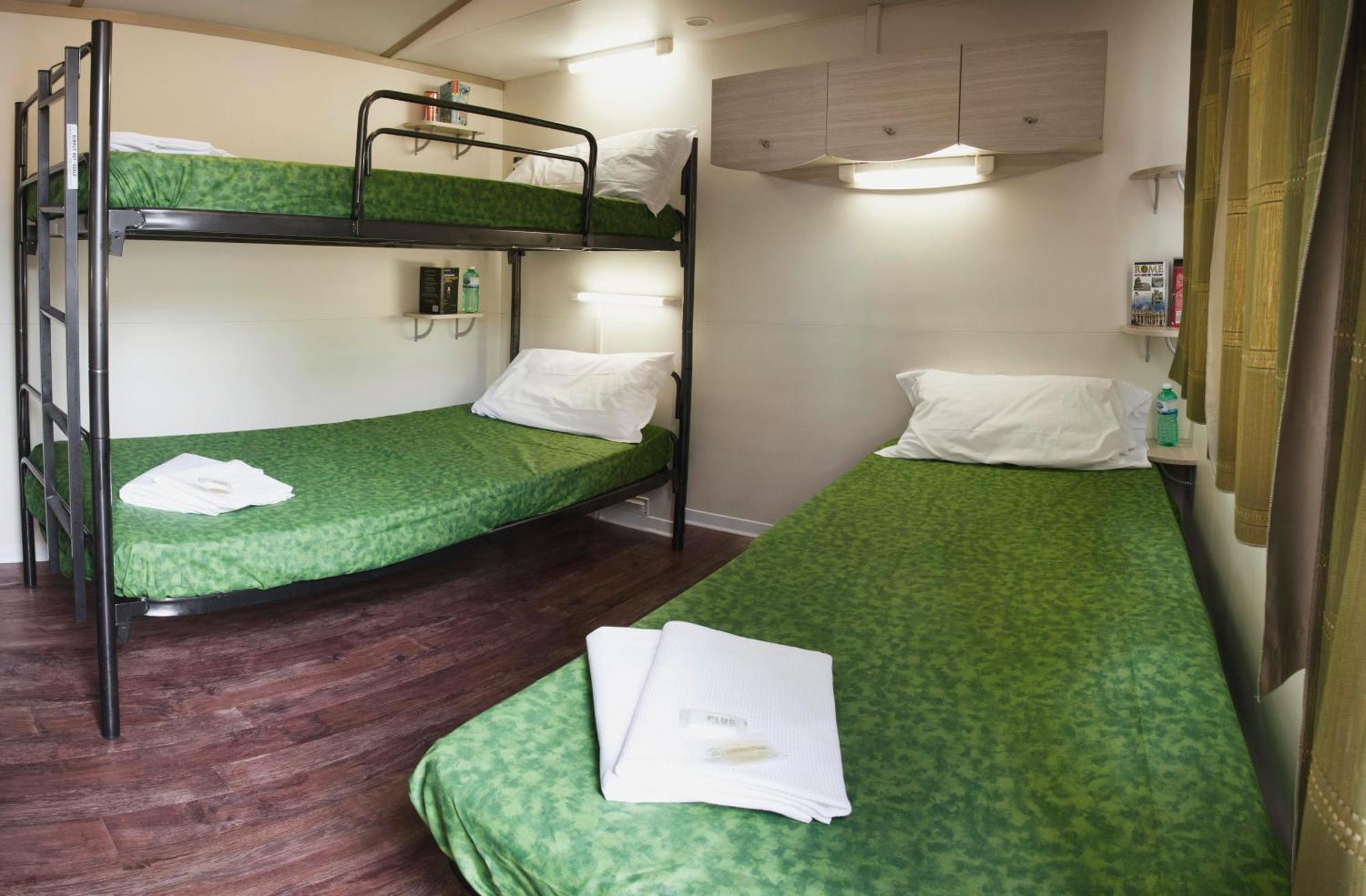 Hu Firenze Certosa Camping In Town อิมปรูเนตา ภายนอก รูปภาพ