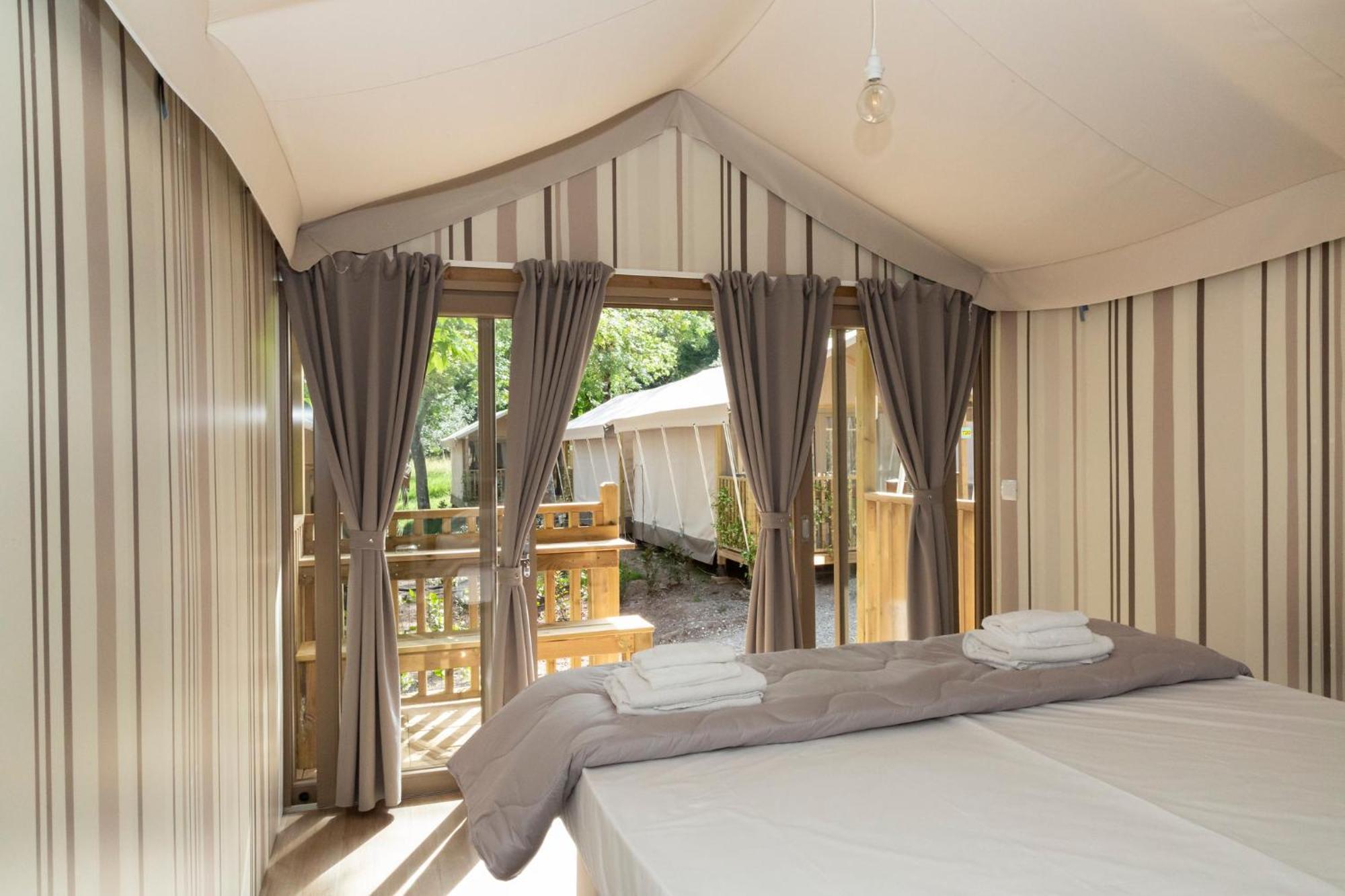 Hu Firenze Certosa Camping In Town อิมปรูเนตา ภายนอก รูปภาพ