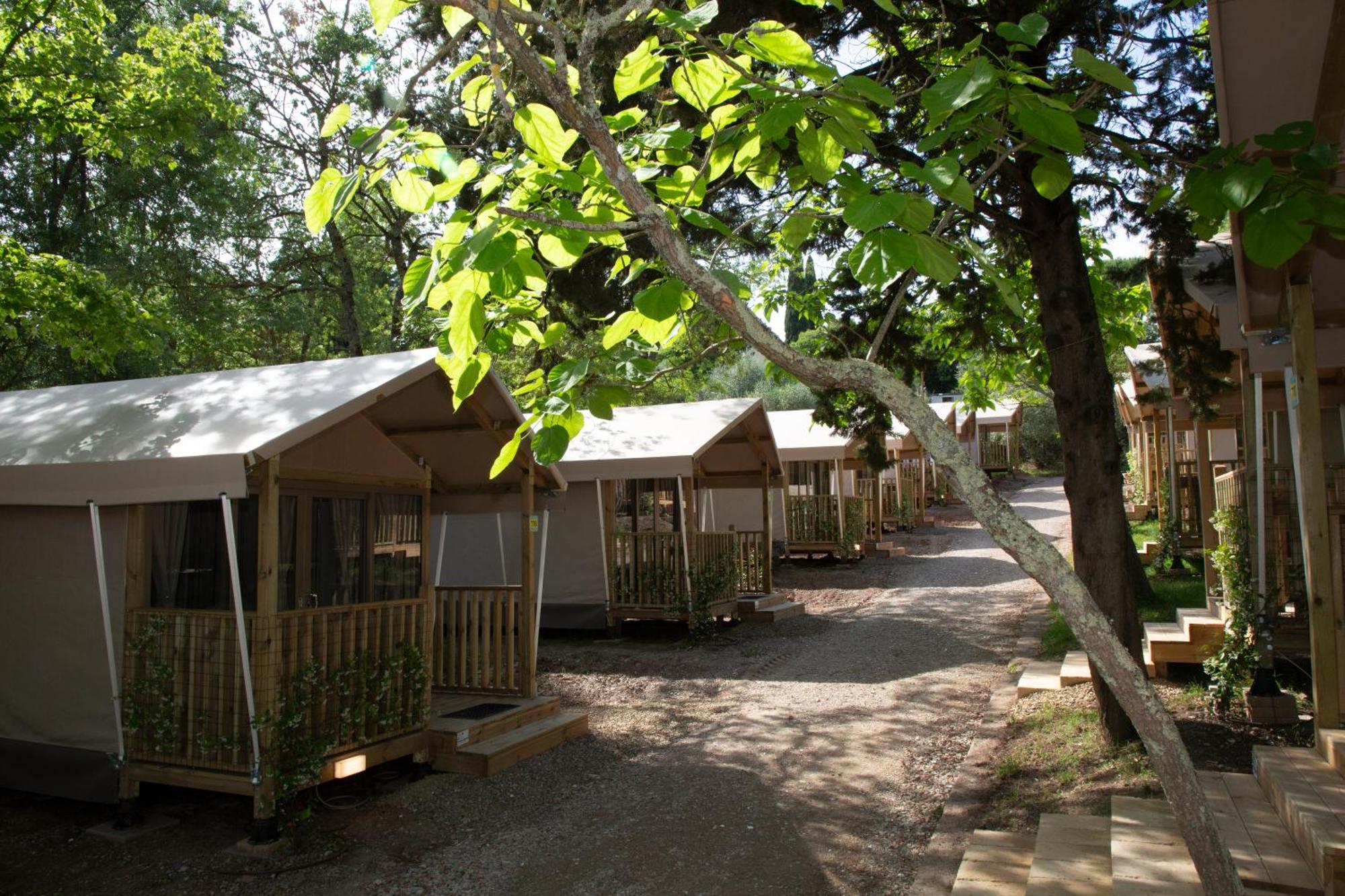 Hu Firenze Certosa Camping In Town อิมปรูเนตา ภายนอก รูปภาพ