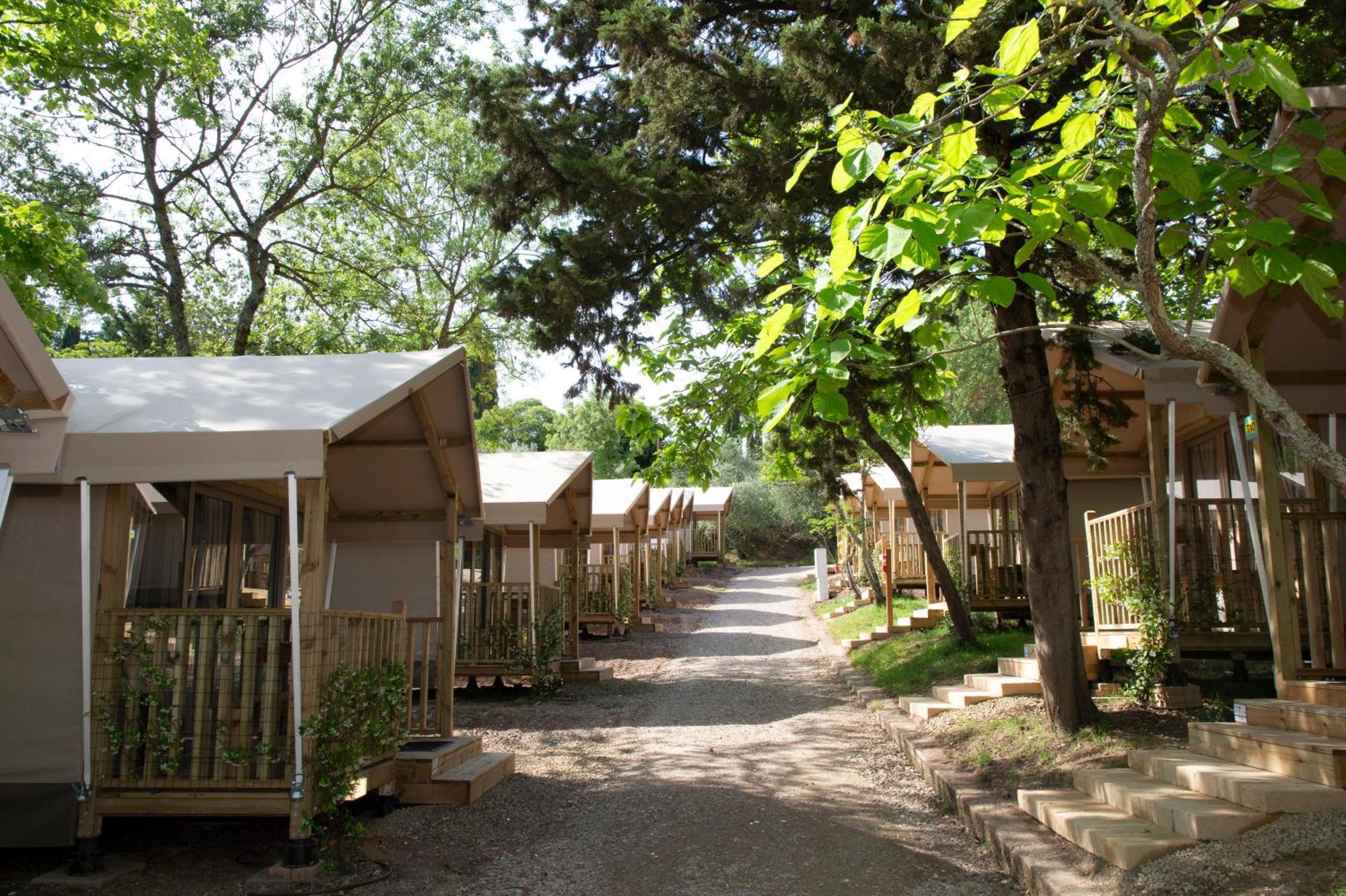Hu Firenze Certosa Camping In Town อิมปรูเนตา ภายนอก รูปภาพ