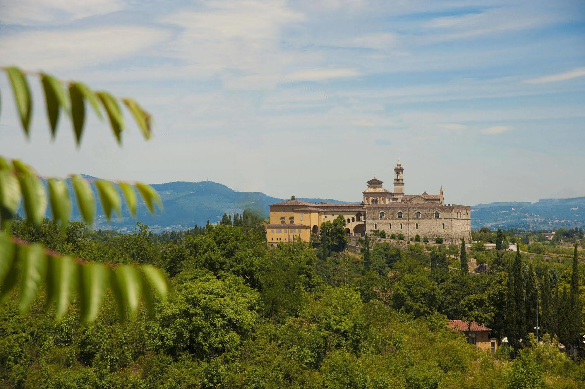 Hu Firenze Certosa Camping In Town อิมปรูเนตา ภายนอก รูปภาพ