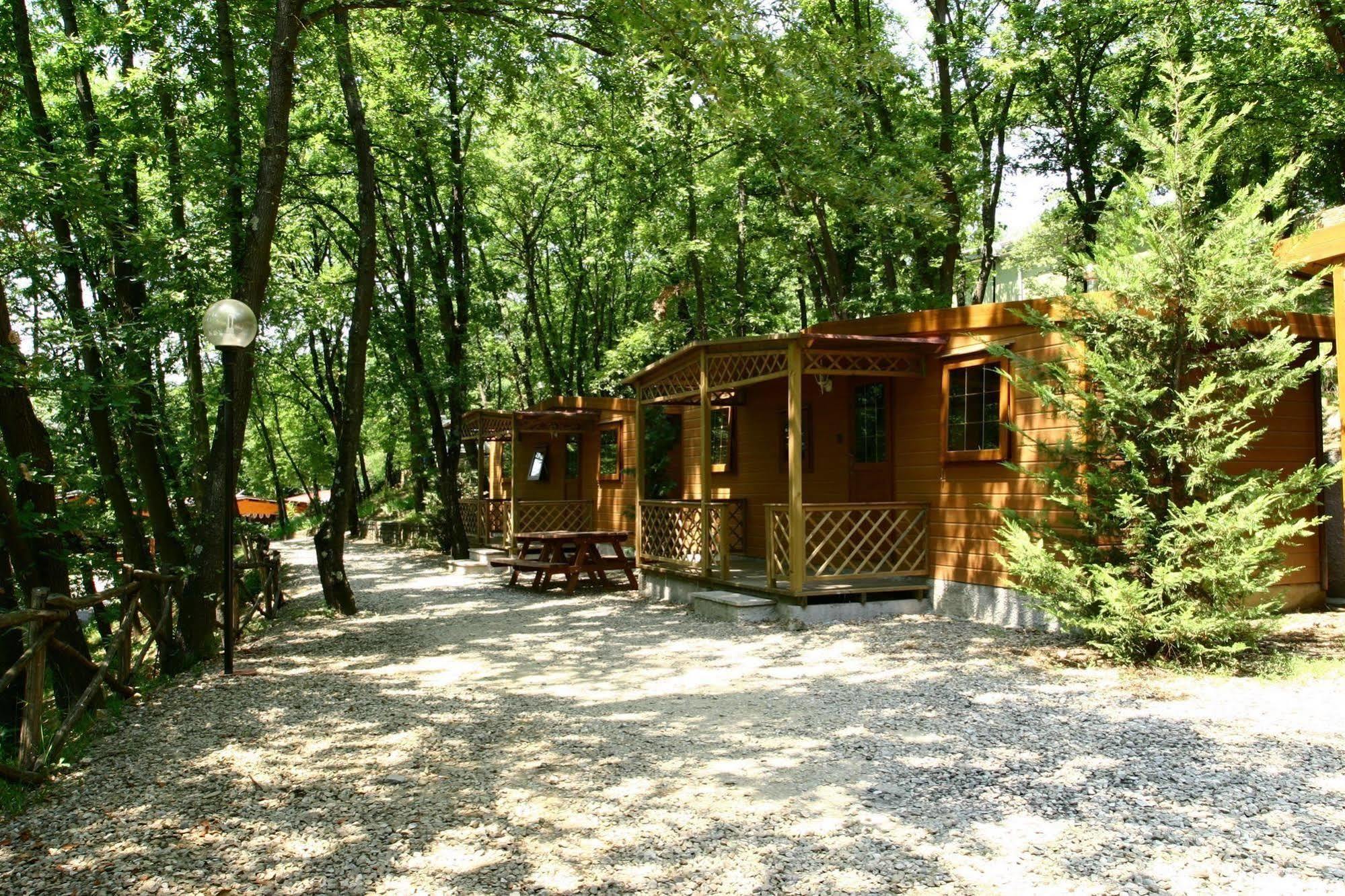 Hu Firenze Certosa Camping In Town อิมปรูเนตา ภายนอก รูปภาพ